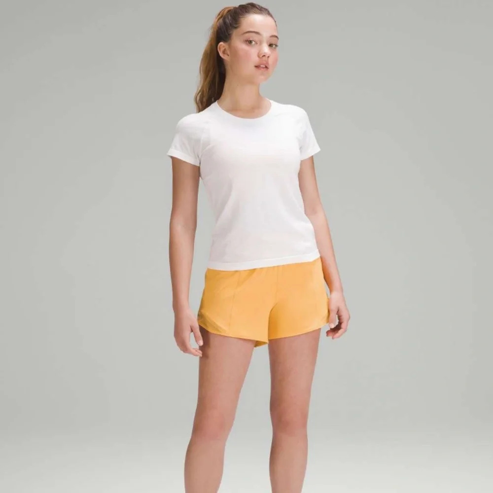 lululemon Hotty Hot High Rise 4”